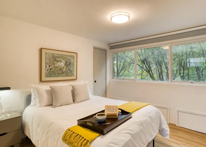 Comfy With Leafy Views By Tasman Aparthotel 4*