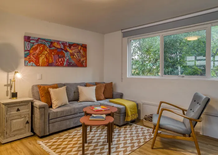 Comfy With Leafy Views By Tasman Mexico City