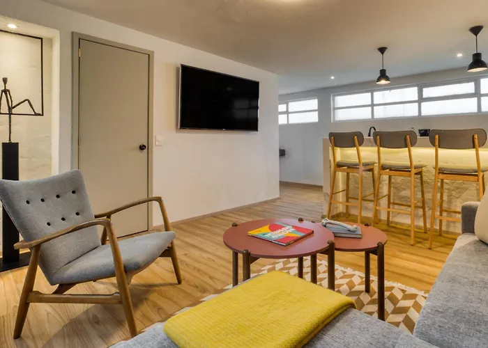 Comfy With Leafy Views By Tasman 4*